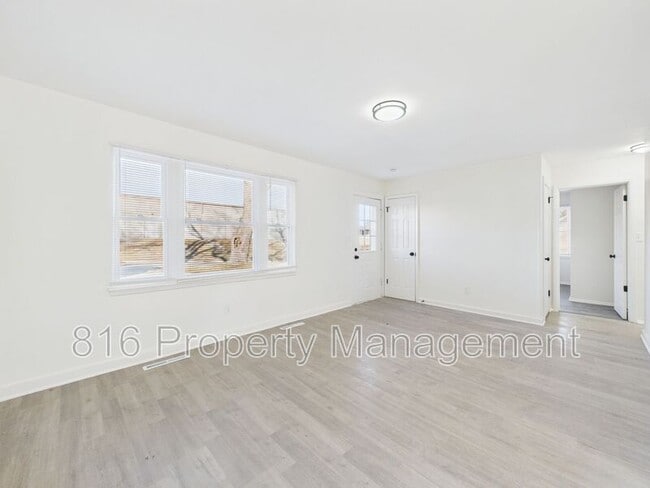 5017 Dodson Ave in Kansas City, KS - Building Photo - Building Photo