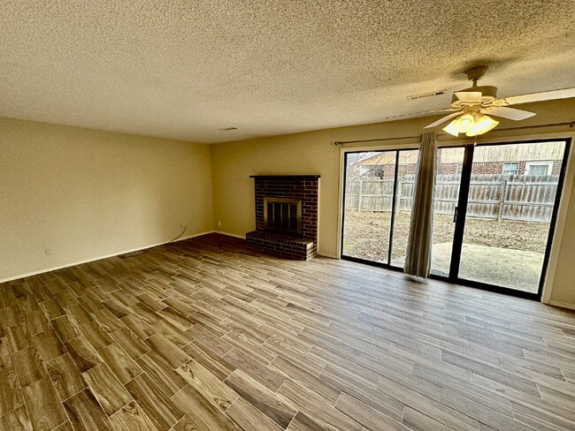 3507 W Beechwood Dr in Rogers, AR - Foto de edificio - Building Photo