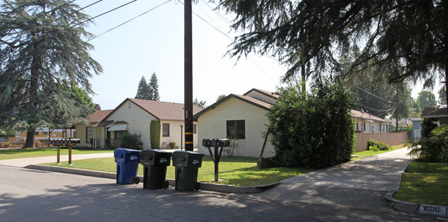 1530 Encino Ave in Monrovia, CA - Foto de edificio - Building Photo