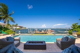 9999 NE 13th Ave in Miami Shores, FL - Building Photo - Building Photo