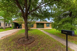 6215 Haney Dr in Austin, TX - Building Photo - Building Photo
