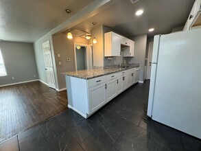1302 N 73rd E Ave in Tulsa, OK - Building Photo - Building Photo