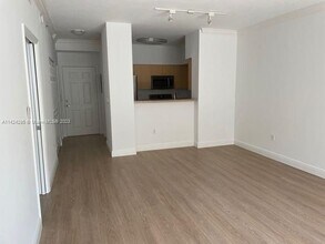 616 Clearwater Park Rd in West Palm Beach, FL - Building Photo - Building Photo