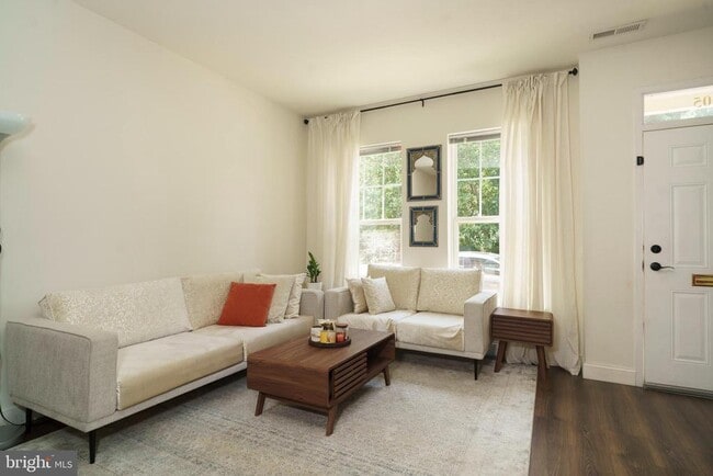 1205 Clymer St in Philadelphia, PA - Building Photo - Building Photo