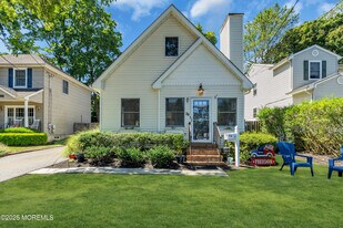 26 3rd St in Rumson, NJ - Building Photo