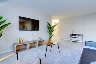 1600 S Eads St in Arlington, VA - Building Photo - Building Photo