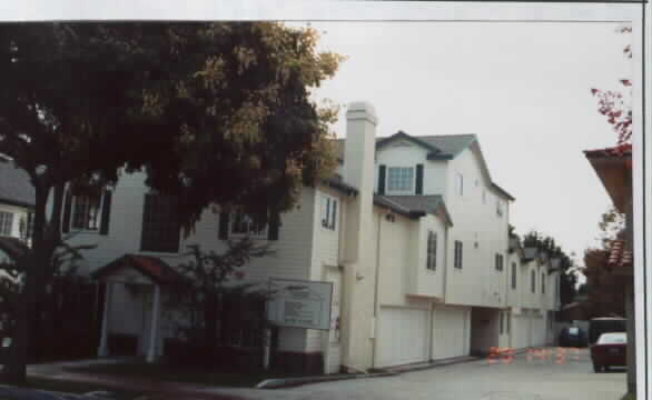 8317-8325 College Ave in Whittier, CA - Building Photo