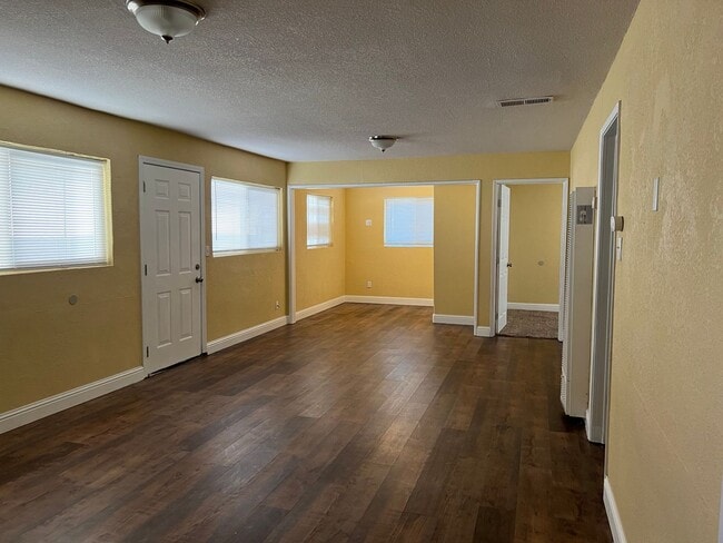 1710 S Teilman Ave in Fresno, CA - Foto de edificio - Building Photo