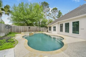 402 Sterling Heights Ln in Houston, TX - Building Photo - Building Photo