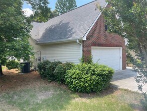 3028 Express Ln NE in Buford, GA - Building Photo - Building Photo