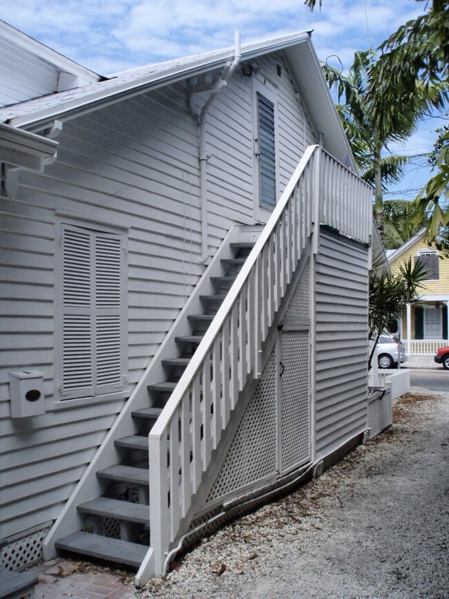 922 Eaton St, Unit 922A