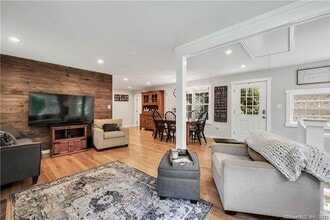 32 Lakeview Dr in Bethlehem, CT - Building Photo - Building Photo