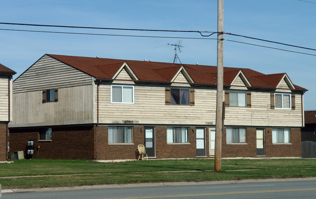 Merrillville 4 Plexes in Merrillville, IN - Building Photo - Building Photo