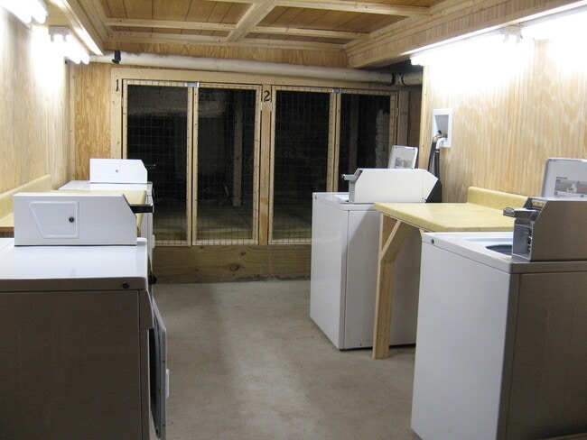 42 McCrea St, Unit 2 in Fort Edward, NY - Building Photo - Building Photo