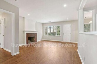 1840 Camellia Dr in Decatur, GA - Building Photo - Building Photo