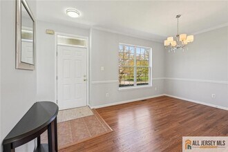 25 Keswick Rd in East Windsor, NJ - Building Photo - Building Photo