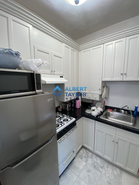 675 E 7th St, Unit 1 in Boston, MA - Building Photo