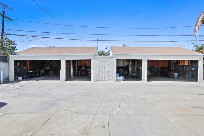 6607-6611 Brynhurst Ave in Los Angeles, CA - Building Photo - Building Photo