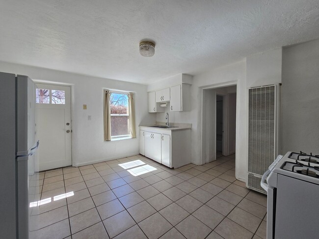 739 Montez Pl in Santa Fe, NM - Building Photo - Building Photo