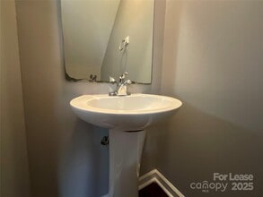 1520 N Main Ave in Newton, NC - Building Photo - Building Photo