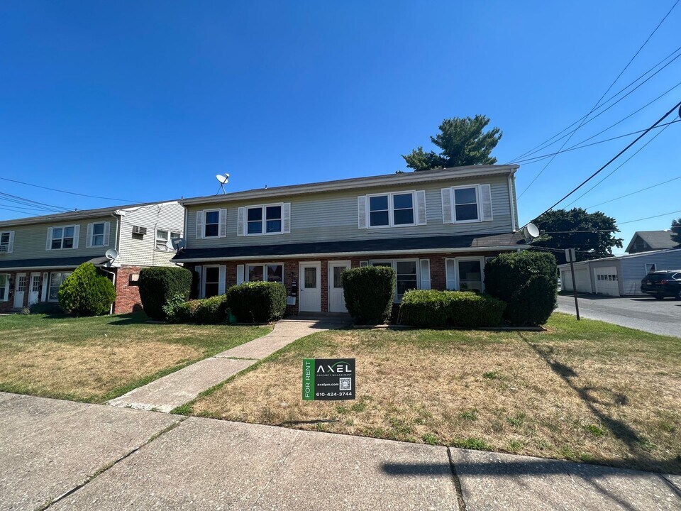 813-817-817 N Ulster St in Allentown, PA - Building Photo