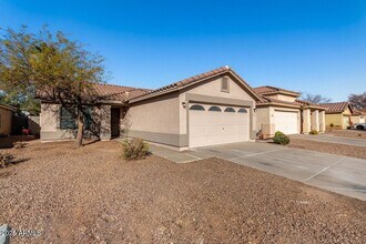 574 W Kingman Dr in Casa Grande, AZ - Building Photo - Building Photo