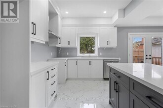84 Beland Ave N in Hamilton, ON - Building Photo - Building Photo