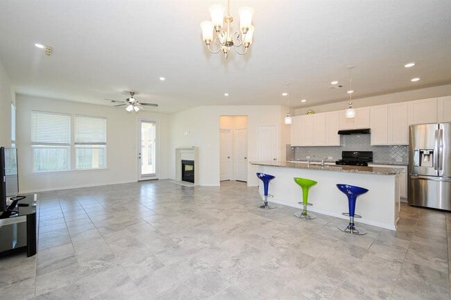 2607 Oakwood Blf Trl in Houston, TX - Building Photo - Building Photo