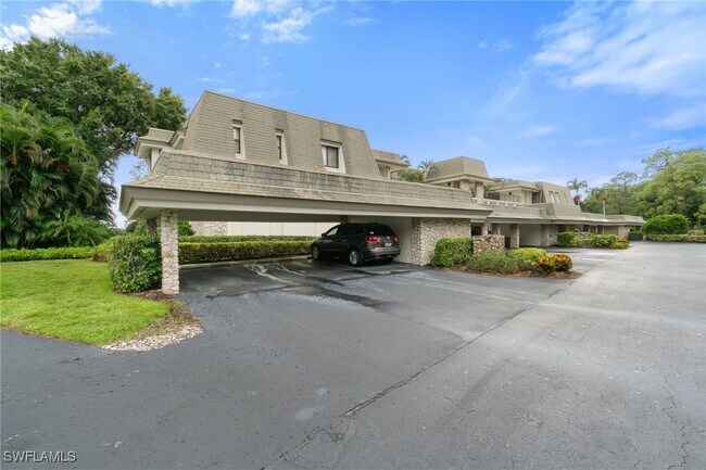 property at 425 Wildwood Ln