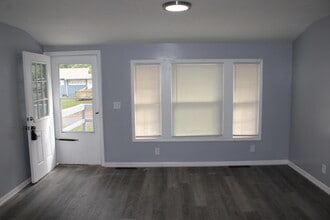 7708 E 112th Terrace in Kansas City, MO - Building Photo - Building Photo
