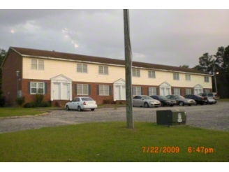 Woodbridge Townhomes in Fayetteville, NC - Building Photo - Building Photo