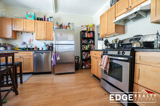 7 Greylock Rd, Unit 2 in Boston, MA - Foto de edificio - Building Photo