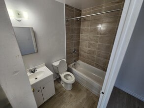 Oshawa Glen Developments Ltd in Oshawa, ON - Building Photo - Building Photo