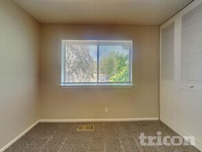 1270 Kings Row in Reno, NV - Building Photo - Building Photo