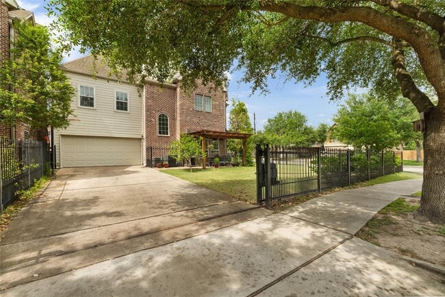 4027 Alba Rd in Houston, TX - Building Photo - Building Photo
