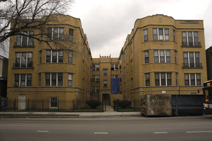 3008 W Addison St Apartments