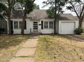 2219 20th St in Lubbock, TX - Building Photo