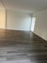 6505 NW 72nd Ave in Tamarac, FL - Building Photo - Building Photo