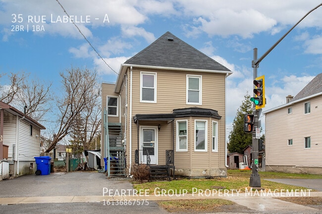 property at 35 Rue Labelle
