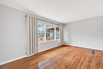 3178 Pinehill Drive in Decatur, GA - Building Photo - Building Photo