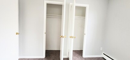 3025 Devereaux Ave, Unit A in Philadelphia, PA - Foto de edificio - Building Photo