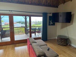 75-5648-5648 Ololi Rd in Kailua Kona, HI - Building Photo - Building Photo