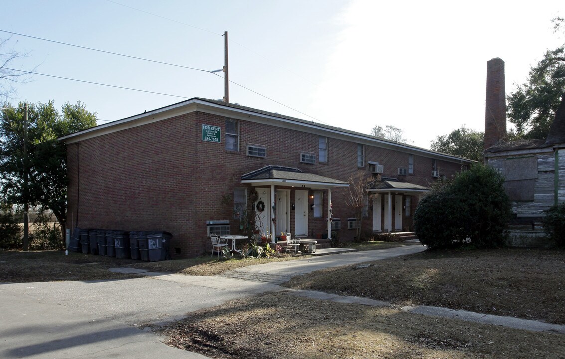 1801 Norwood St in North Charleston, SC - Building Photo