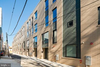 815 Perkiomen St, Unit 14 in Philadelphia, PA - Building Photo - Building Photo