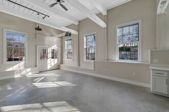 34 Tremaine St in Leominster, MA - Building Photo - Building Photo