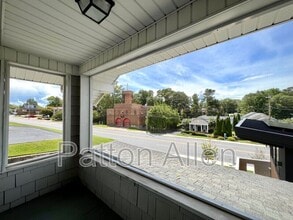 301 Merrimon Ave in Asheville, NC - Building Photo - Building Photo
