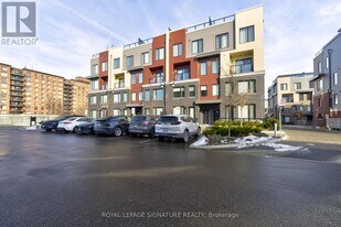 3429 Ridgeway Dr in Mississauga, ON - Building Photo