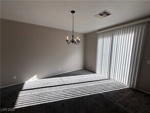 6255 W Arby Ave in Las Vegas, NV - Foto de edificio - Building Photo