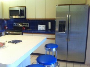 7623 Cinebar Dr in Boca Raton, FL - Building Photo - Building Photo