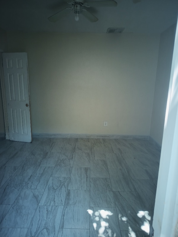 property at 612 W Newgrove St